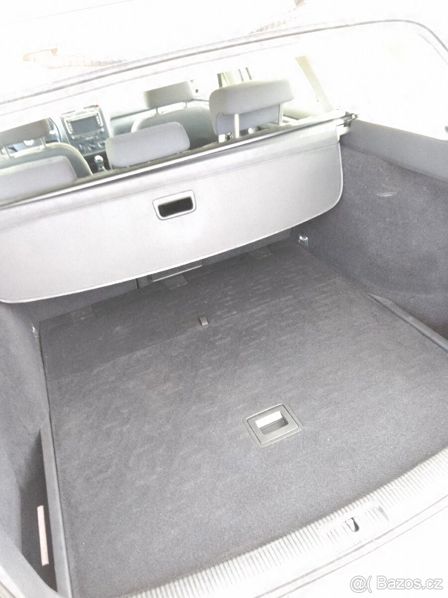 VW golf diesel variant combi nové pneu - 9