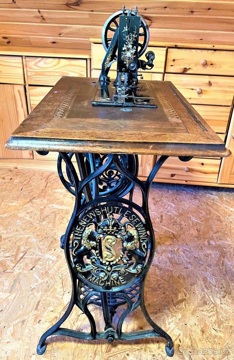 Prodám psací a šicí stroj - 9