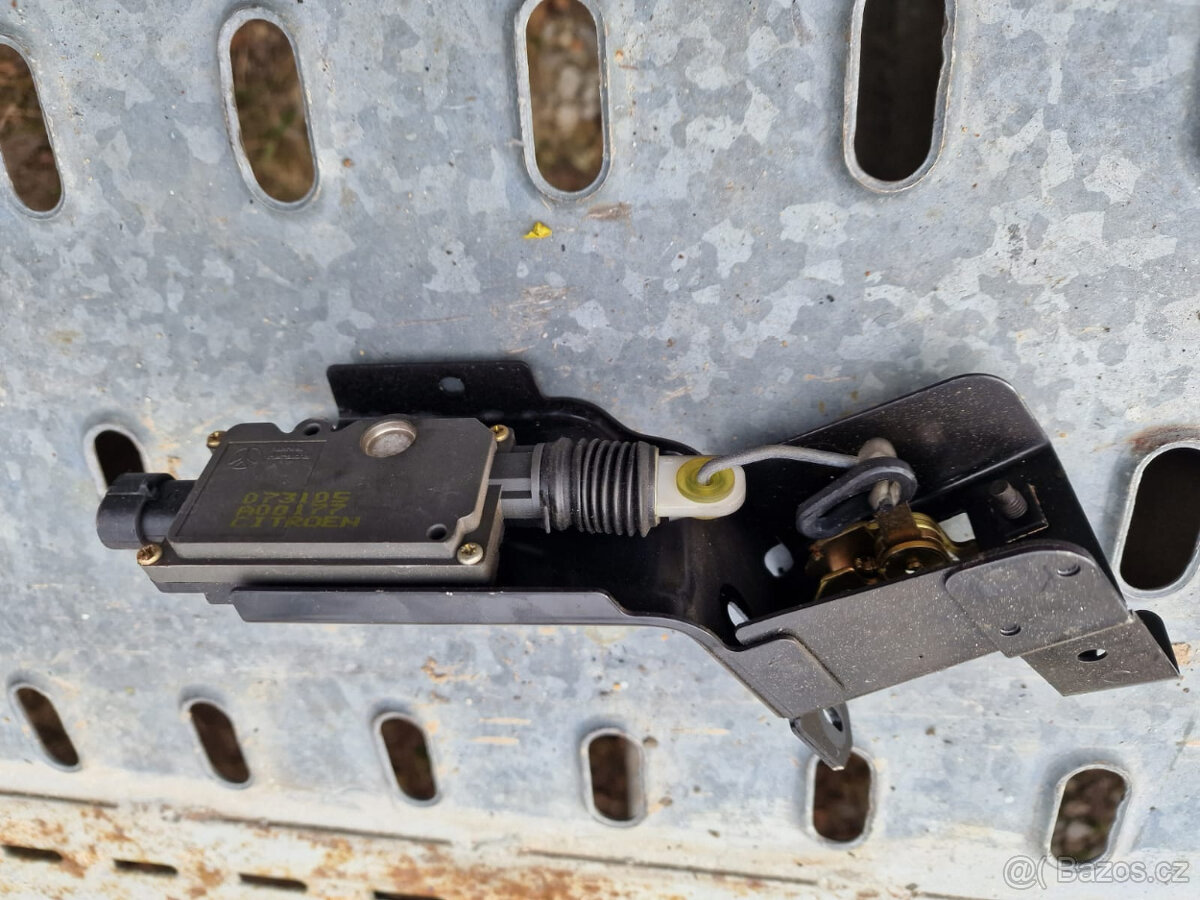 Citroen C5 2.0 HDi náhradní díly - 9