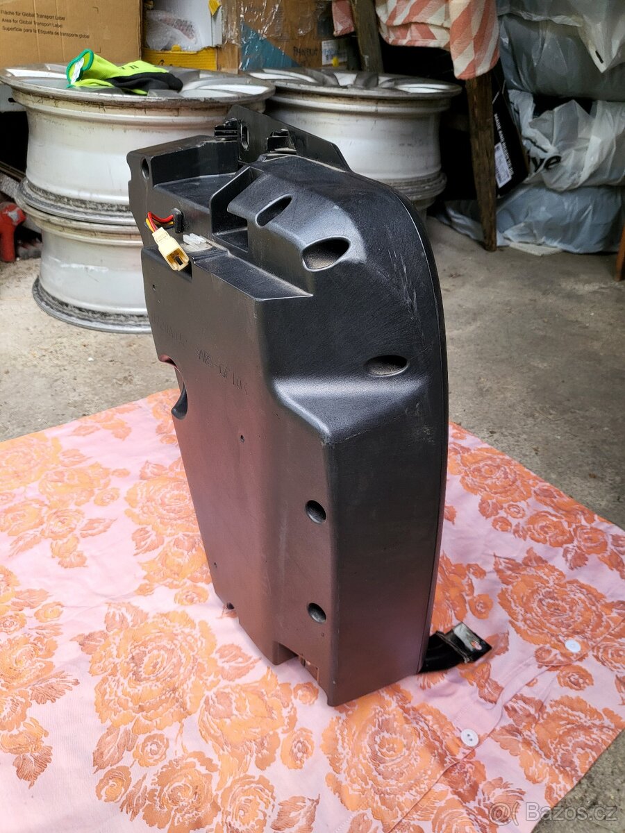 Subwoofer - Mitsubishi Lancer 1.8 Mivec... - 9