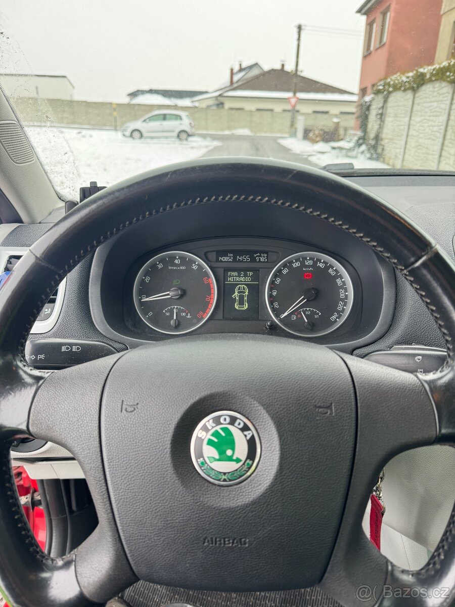Škoda Roomster 1.2 HTP - 9