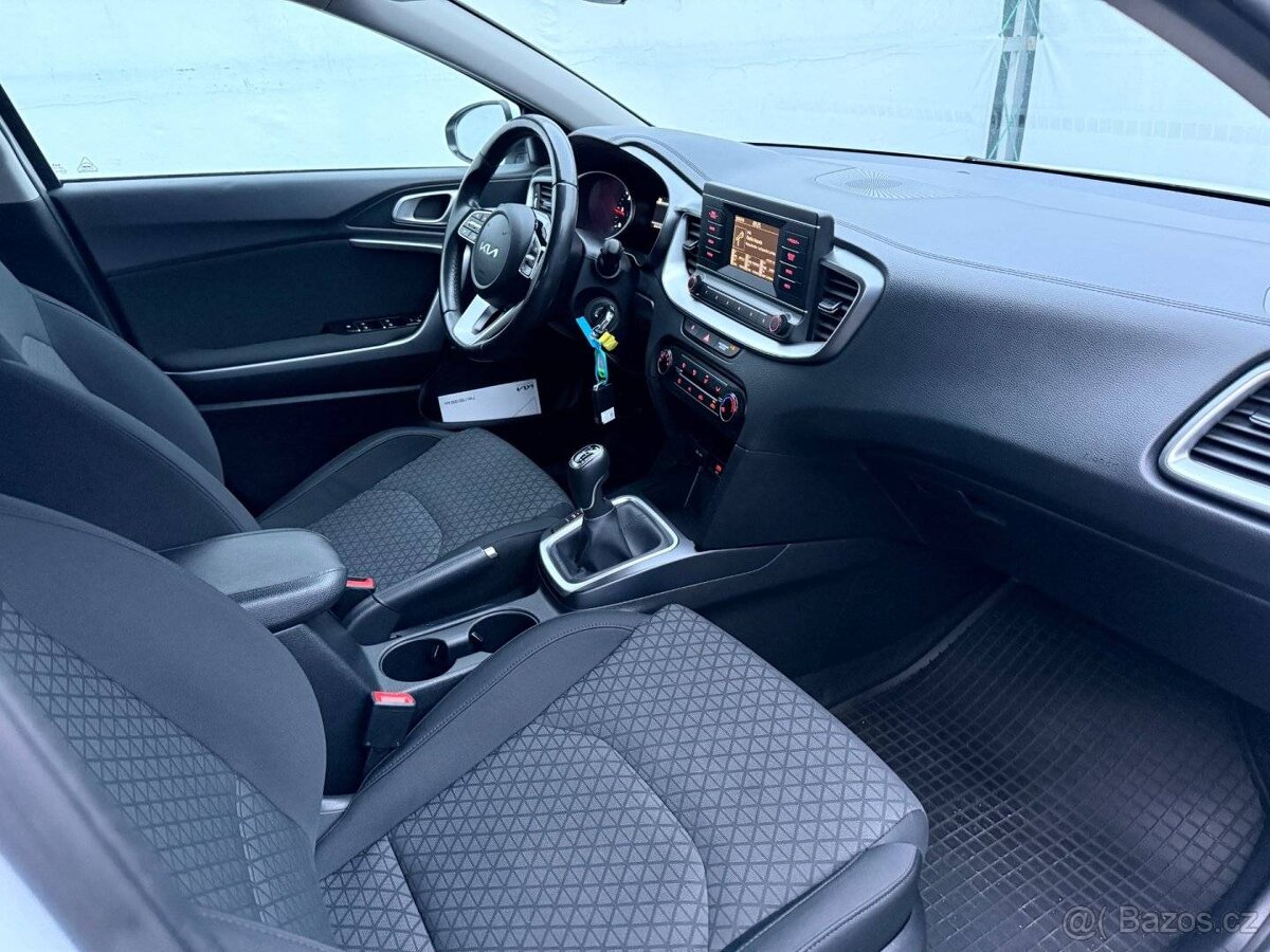 Kia Cee´d, 1,6 CRDi 100kW, ČR, 1.Maj, SERVIS, DPH - 9
