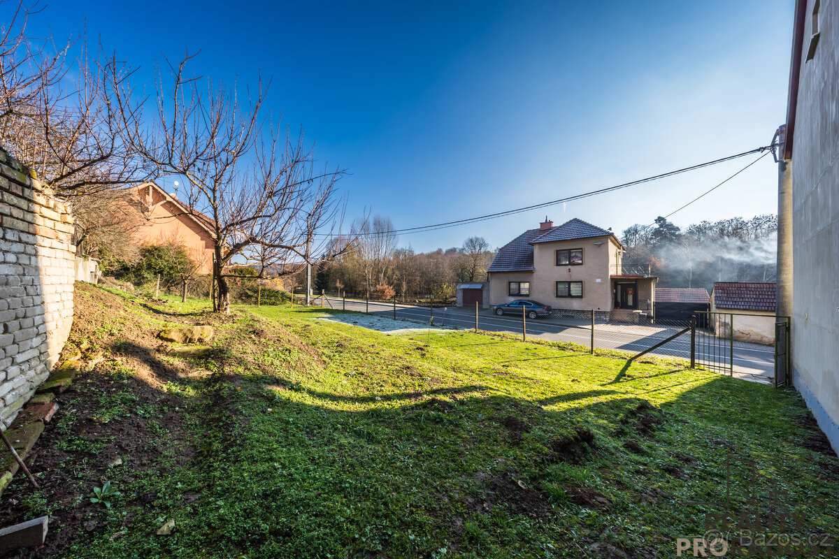 Pozemek určený pro stavbu domu v Ježově - 9