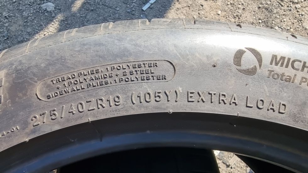 Letní pneu 275/40/19 Michelin - 9