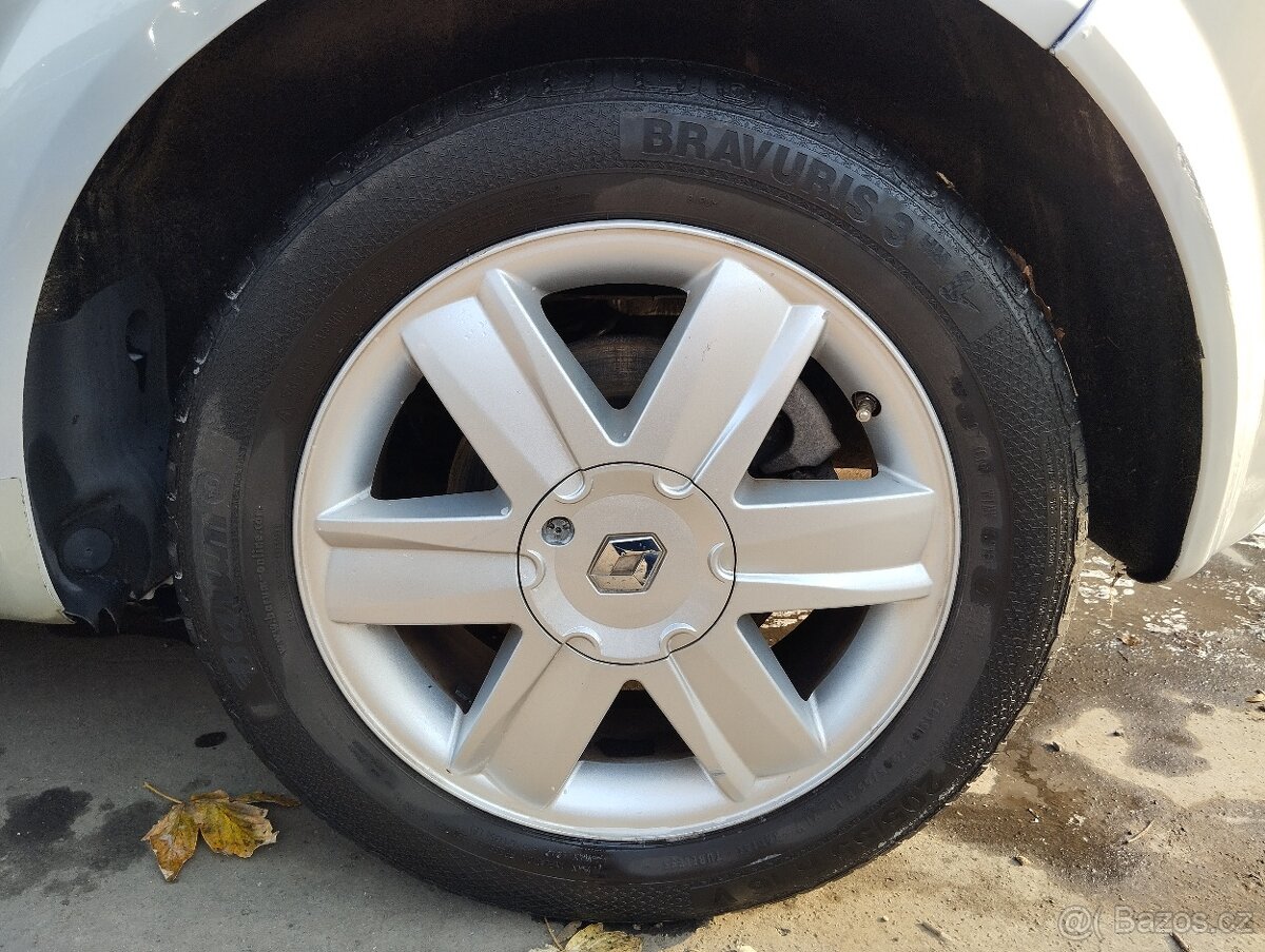 RENAULT SCÉNIC II - 9