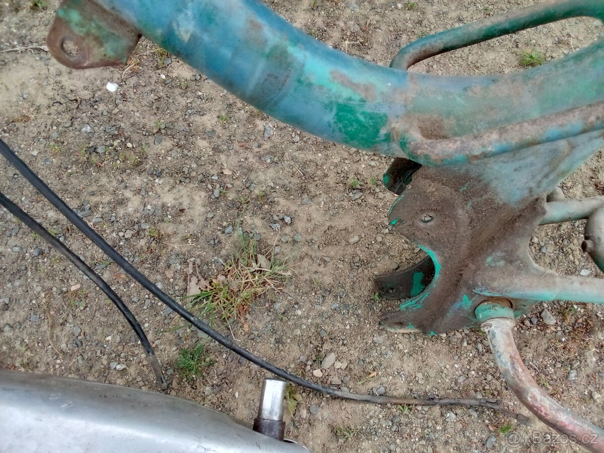 Moped Stadion, kyvacka,pérák aj. - 9