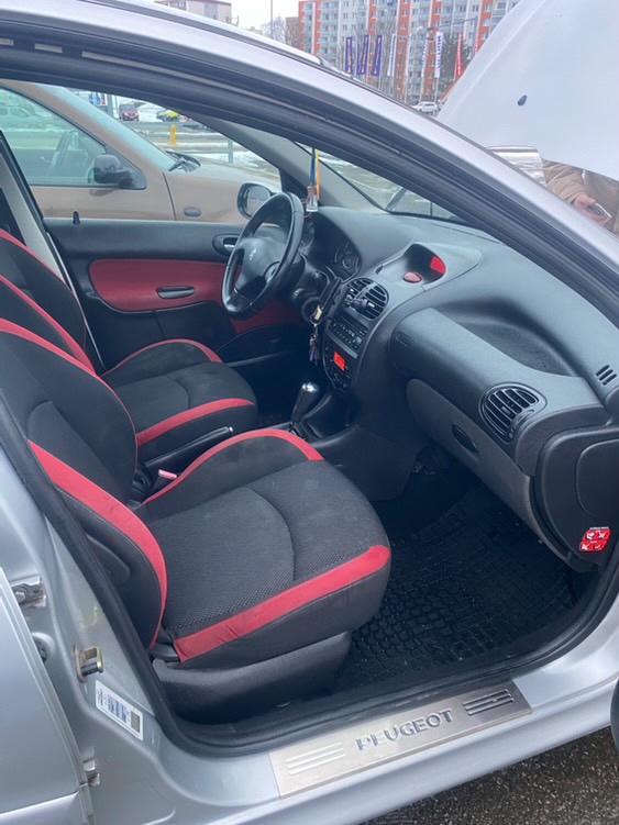 Peugeot 206 - 9