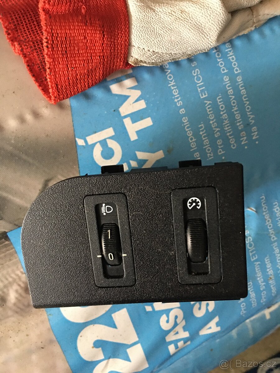 Prodám bmw e36 rûzné díly + interiér - 9