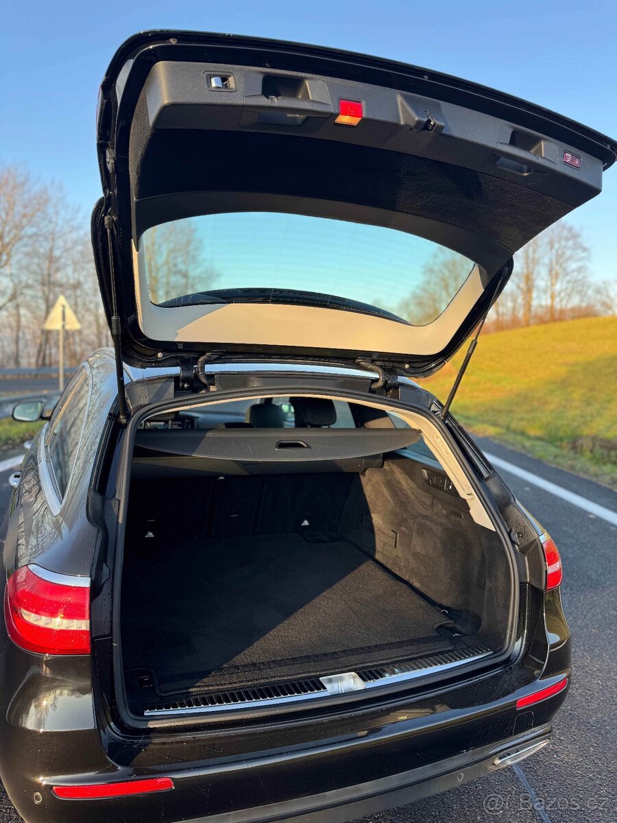 Mercedes - Benz E 220 D 4MATIC - 9