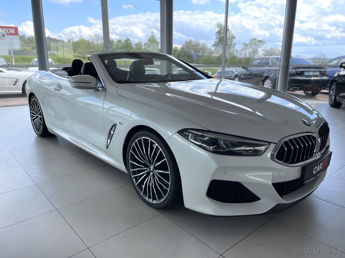 BMW M850i xDrive Cabrio Max.Výbava - 9
