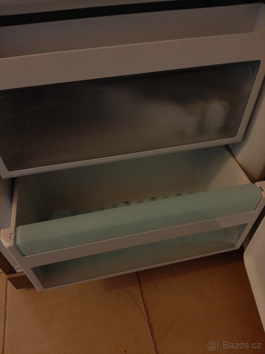 Lednice ARISTON. - 9