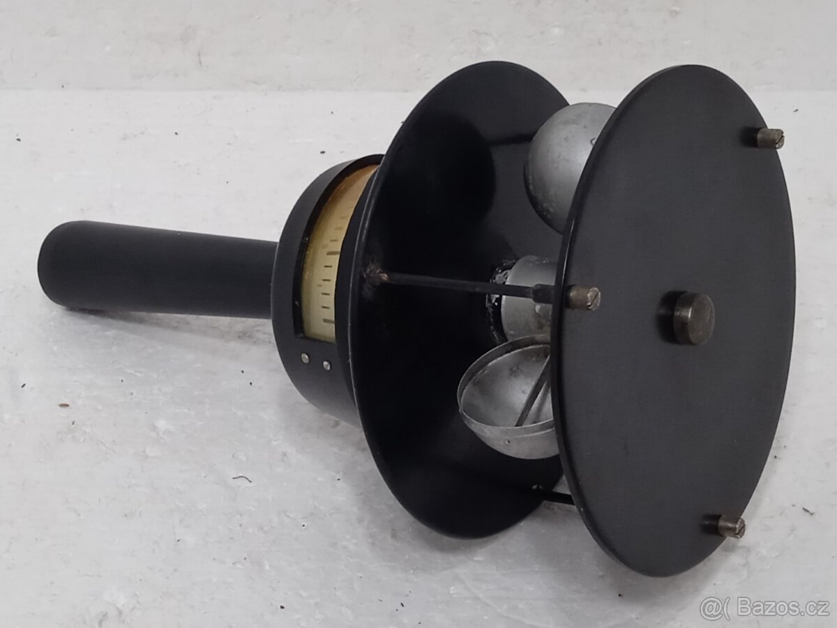 Retro bakelitový anemometr - ČSSR - 9