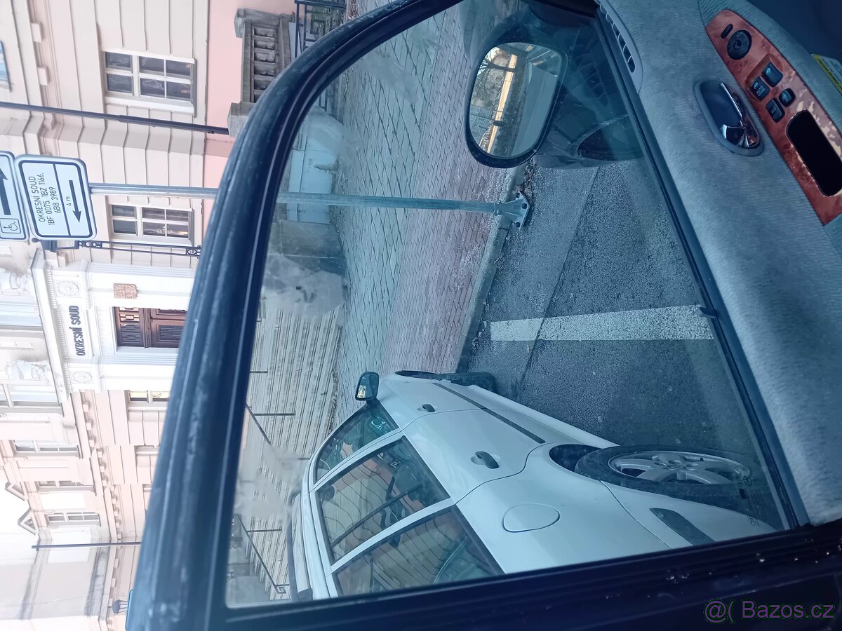 Prodám Kia Carnival - 9