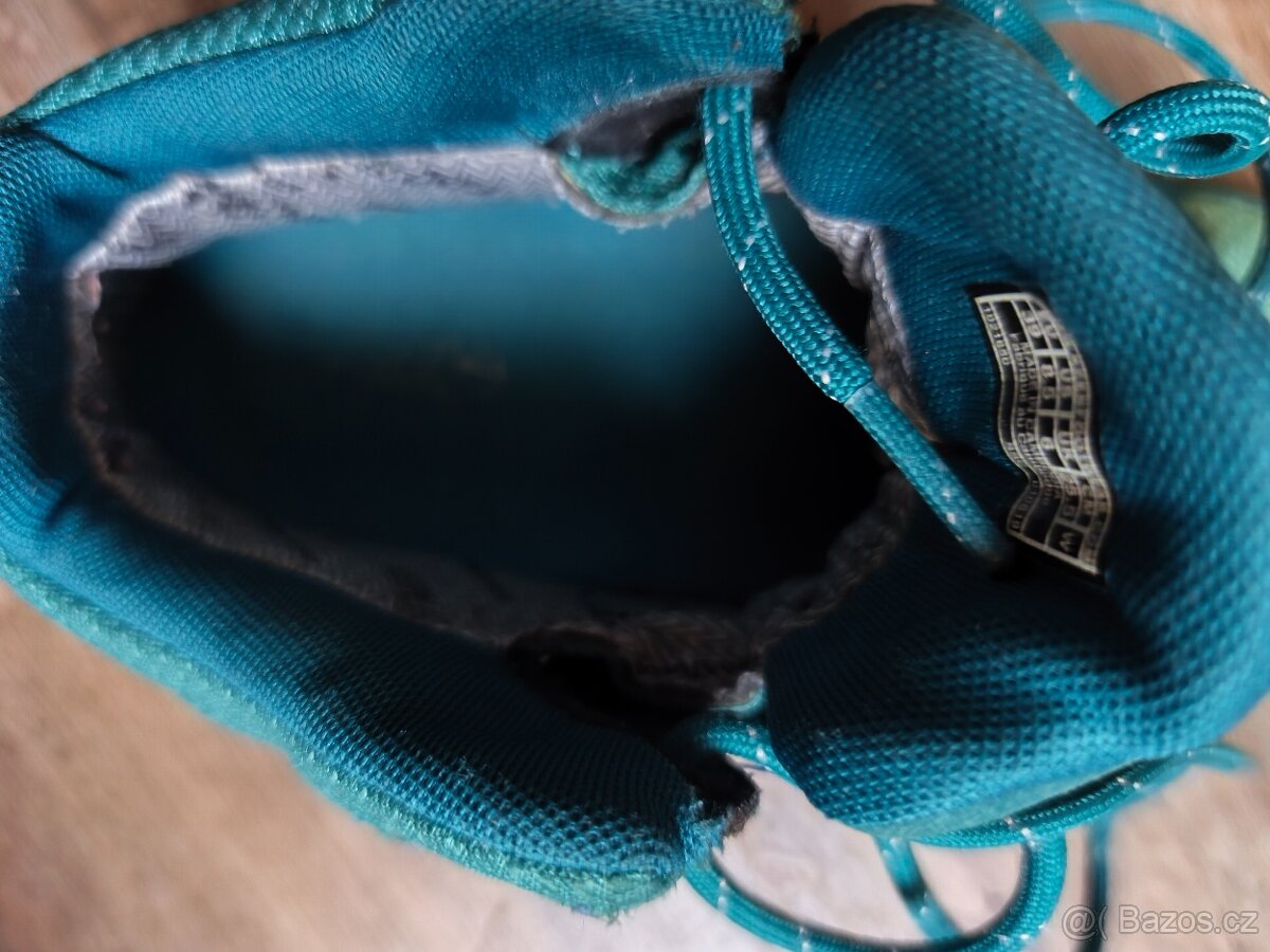 Dámské boty KEEN EXPLORE MID WP W v.39 - 9