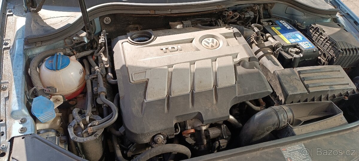 Passat B6 2.0 TDI CR BlueMotion - 9