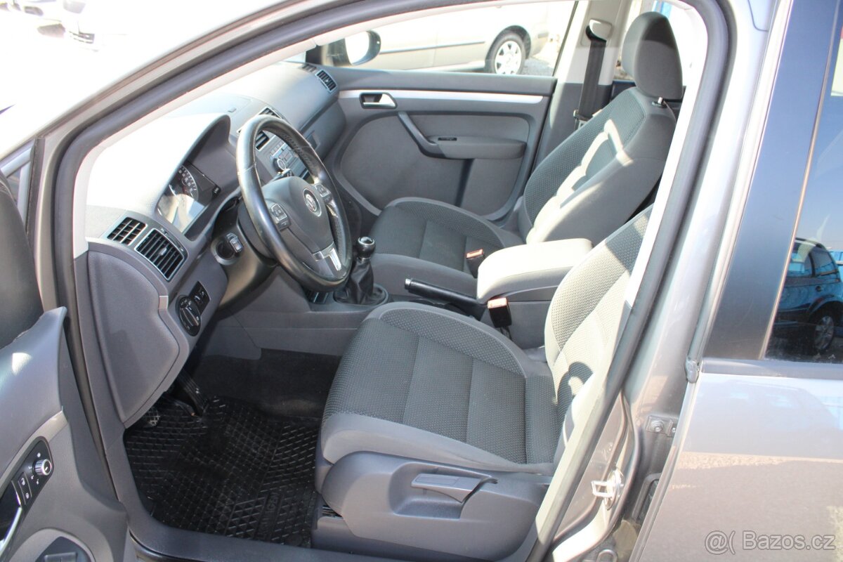 Volkswagen Touran 2.0TDI, r.v.2011 KLIMATRONIK XENONY - 9