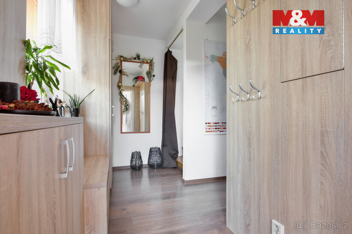 Prodej rodinného domu, 190 m², Nové Dvory - 9