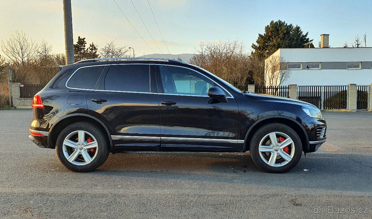 Volkswagen Touareg 3.0 TDI Automat 4X4 r.v. 2017 - 9