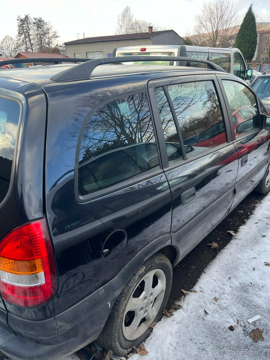 Opel Zafira 2.2 DTI - 9