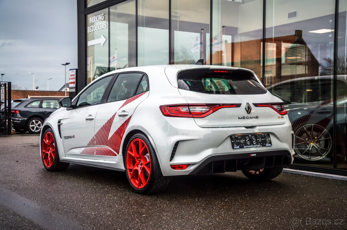 Renault Mégane R.S. Trophy-R - 9