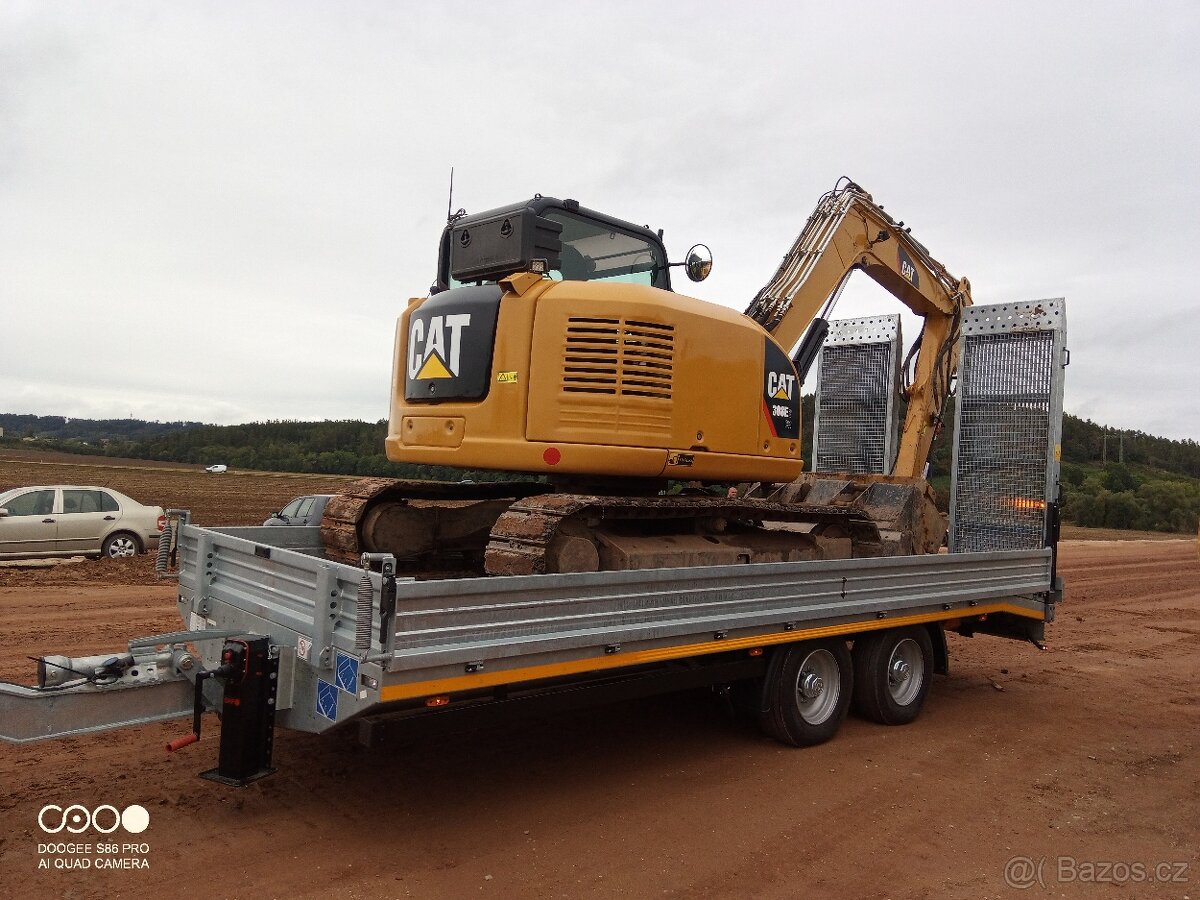Nákladní přívěs na Bagr CAT BOBCAT kompresor vrtná souprava - 9