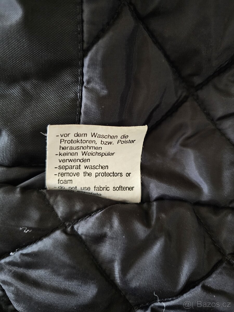 LOUIS BUNDA NA MOTORKU - 9