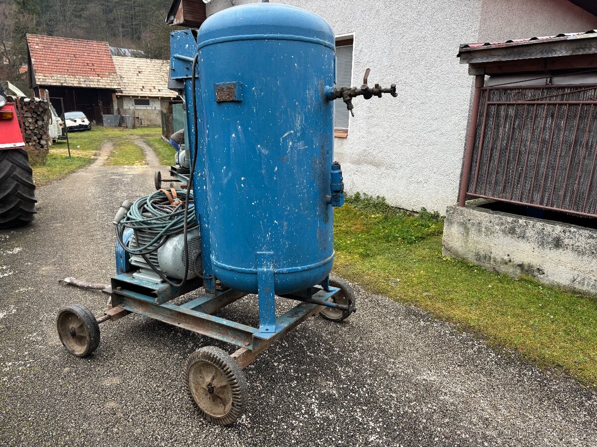 Prodám kompresor orlík, tří válec - 9