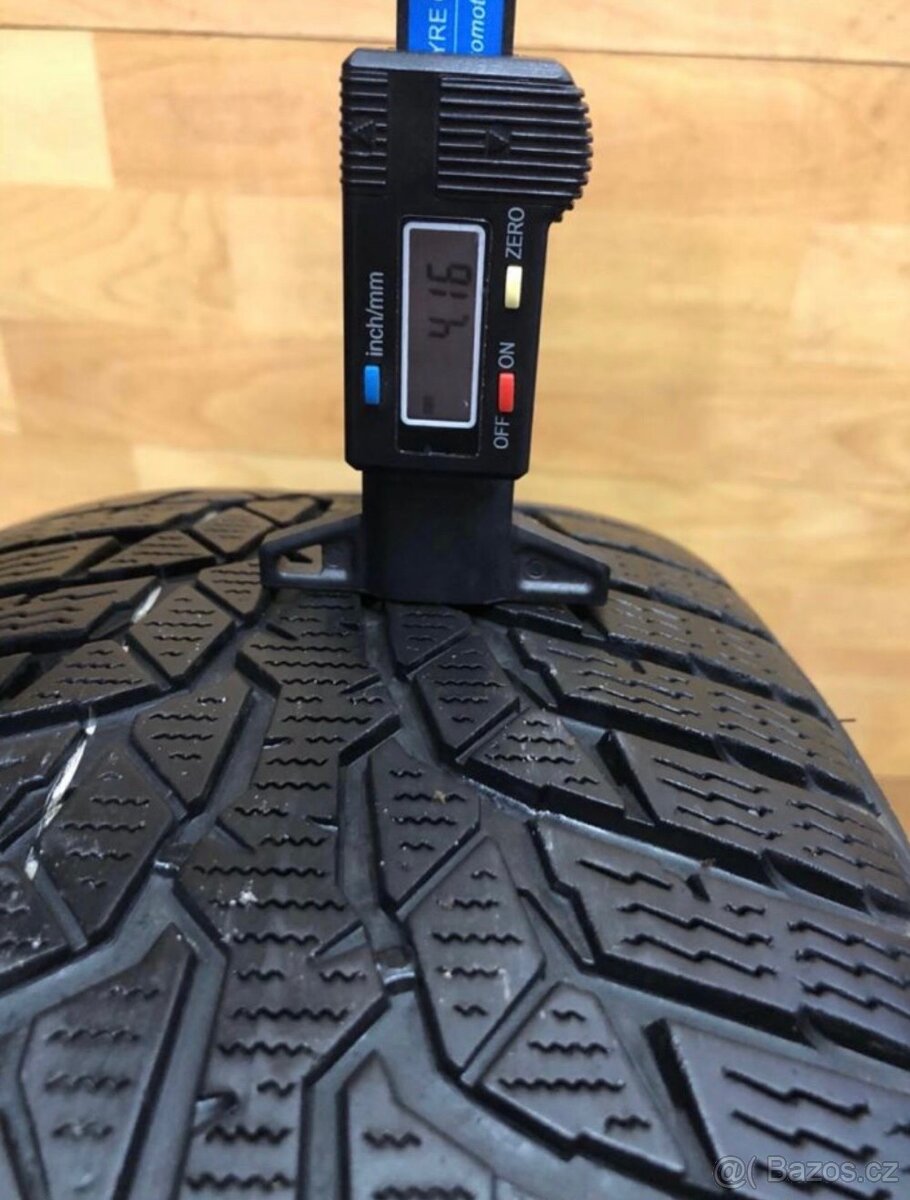 Zimní pneu 195/60/16 - 9