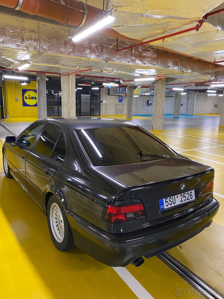 BMW E39 2.5l manual sedan M paket - 9