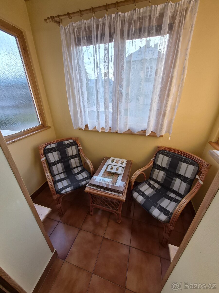 Prodej dvougeneračního domu v Chomutově - 9