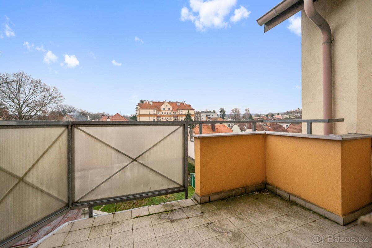 Prodej bytu 2+kk 53 m2, ulice tř. 1. máje, Dobřany - 9