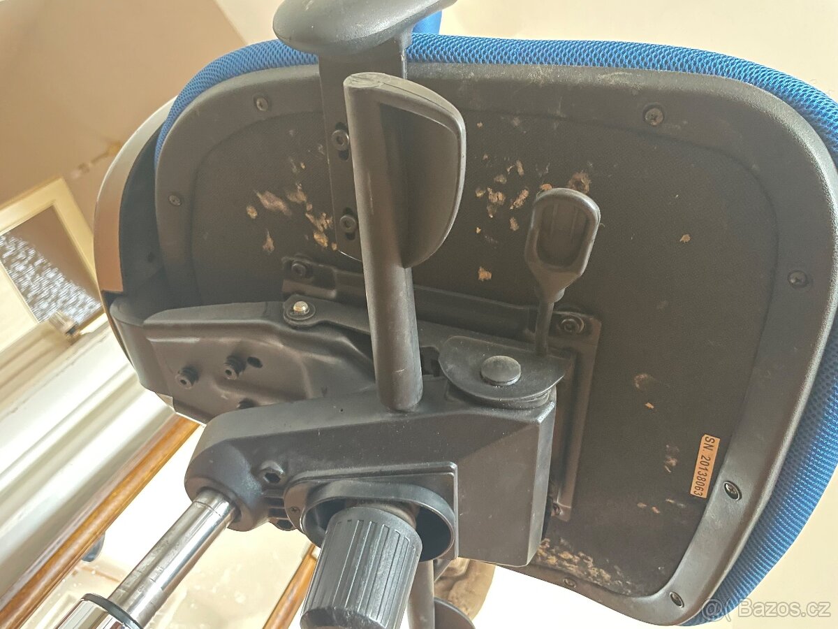 Kancelářská židle - 9