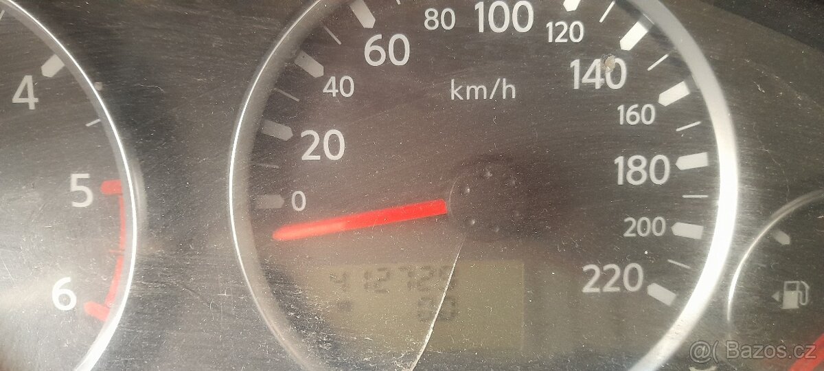 Pathdinder 2005 128 kw 2.5 DCi - 9