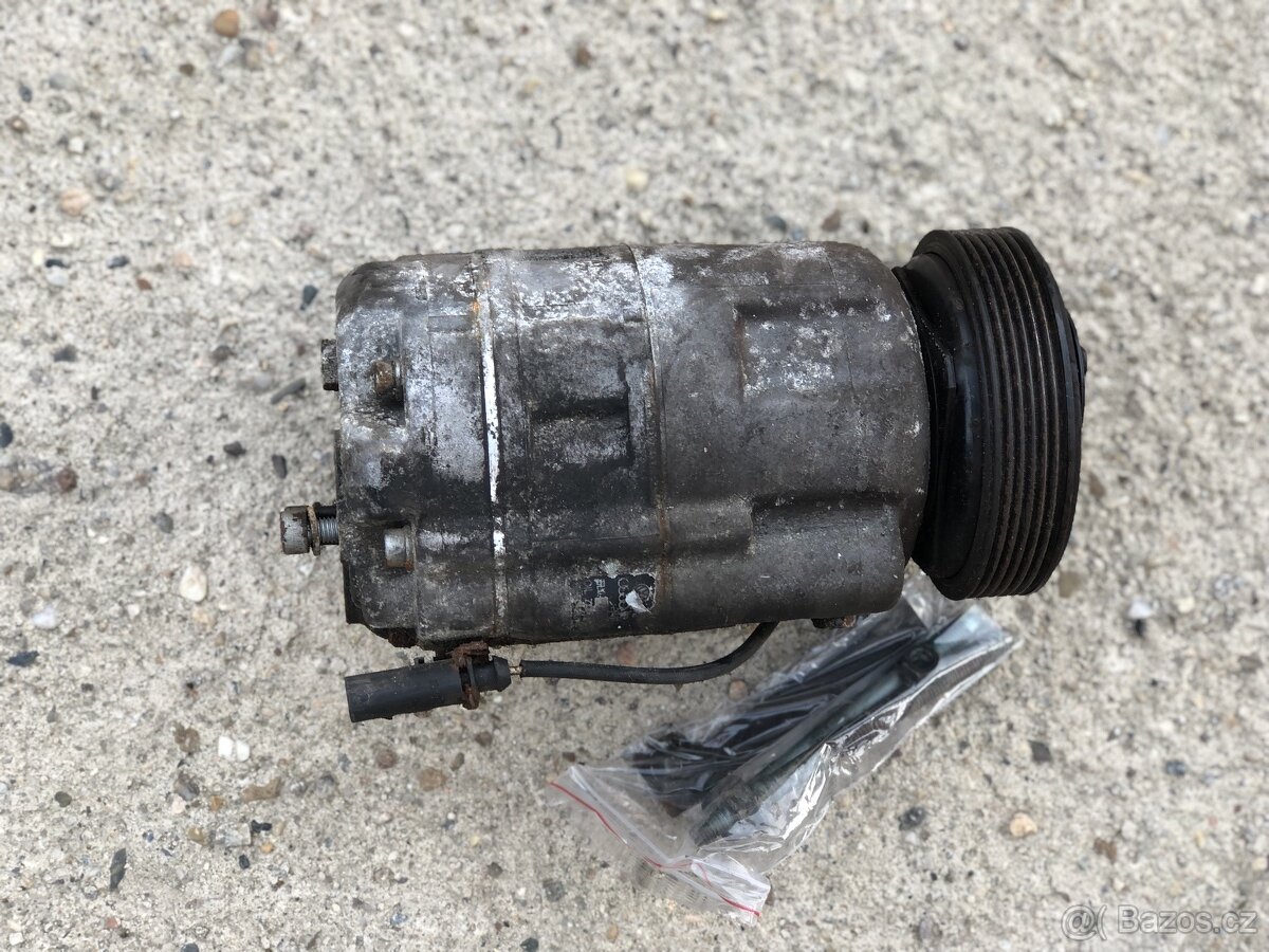 náhradní dily vw golf 4 cena dohodou - 9