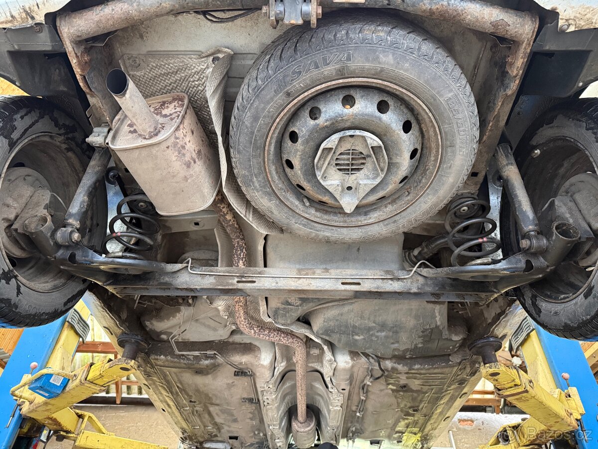 Renault Clio III Sleva 1.5dCi 2012 Tažné AC - 9