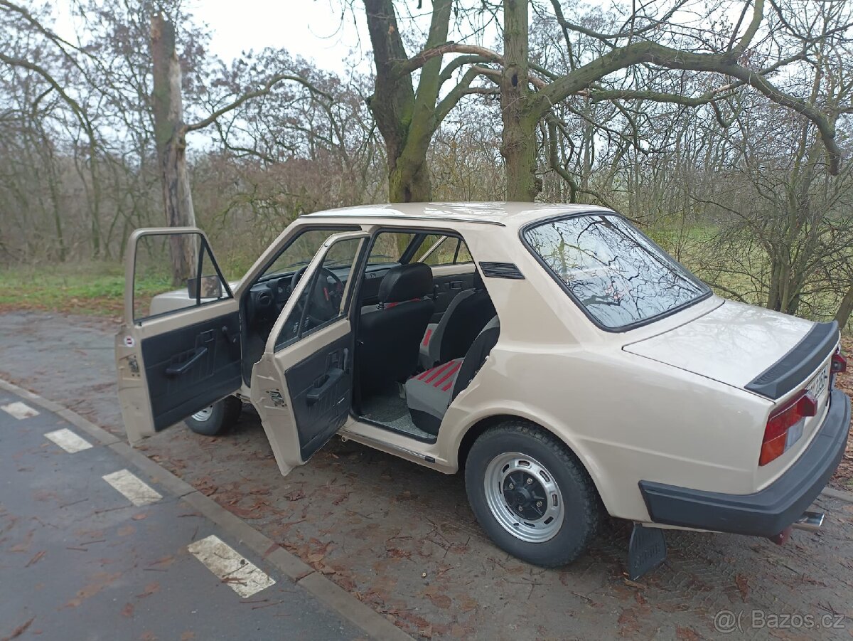 Škoda 120 L - 9