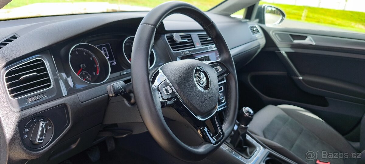 VW Golf 7 VII 1.0TSI,LED,Serv. kniha,1.maj,Nová STK - 9