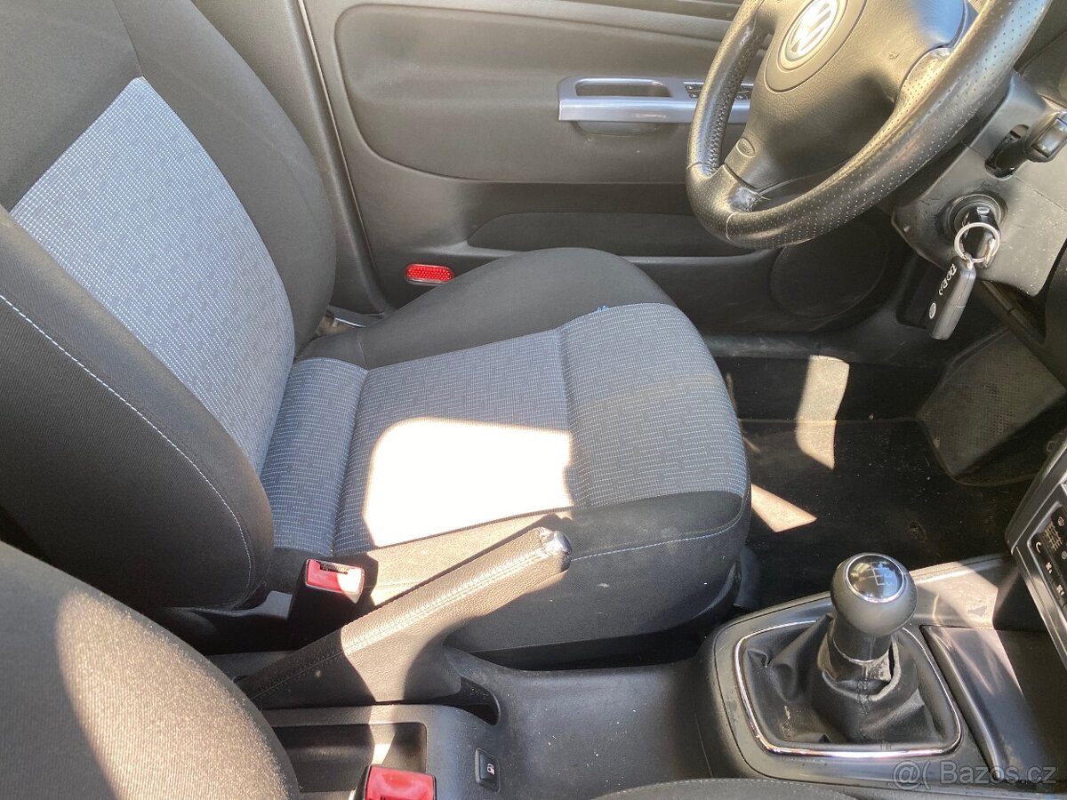 VW BORA 1.6 16V PACIFIC PROJEKT RV 2004 - 9