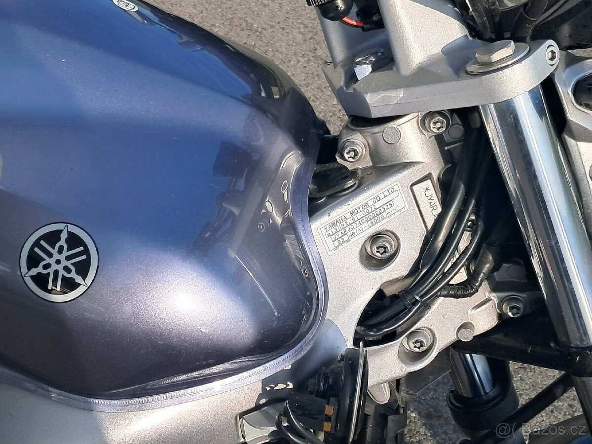 Yamaha FZ6N 600 - 9