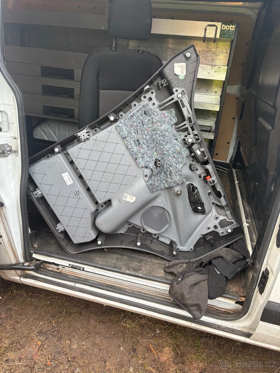 Autosedačka a Čelounění Ford transit custon - 9