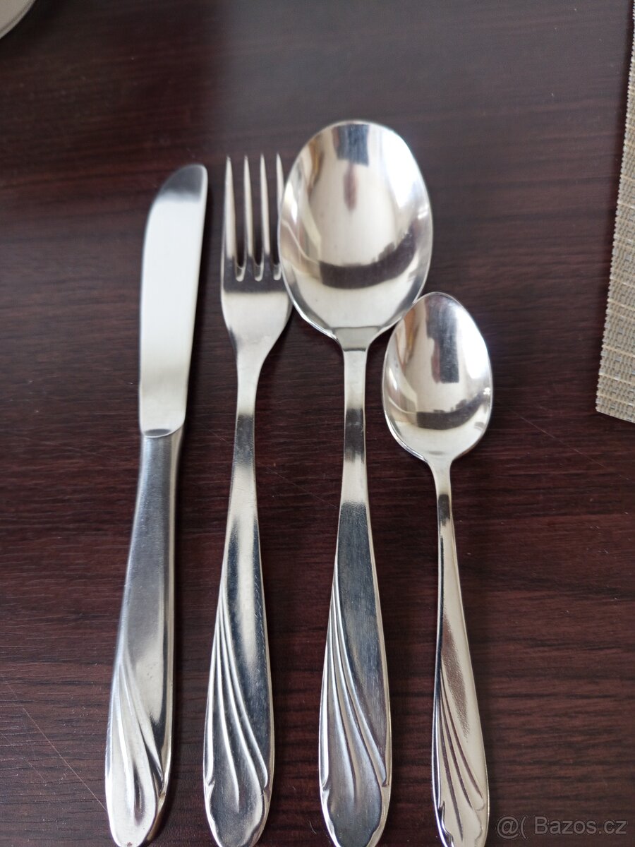 RETRO RUSKE PRIBORY-TOP STAV - 9