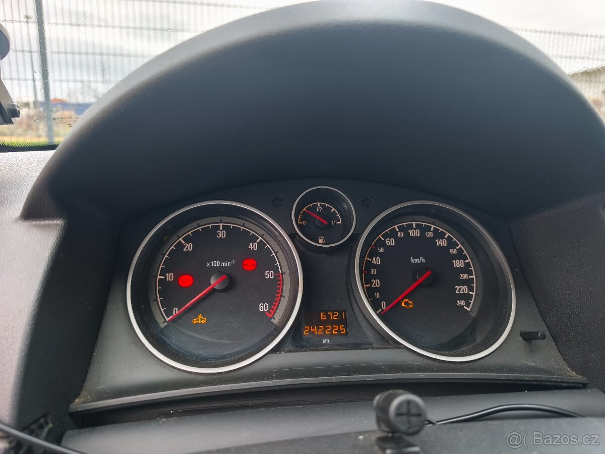 Opel Astra H Gtc OPC line - 9