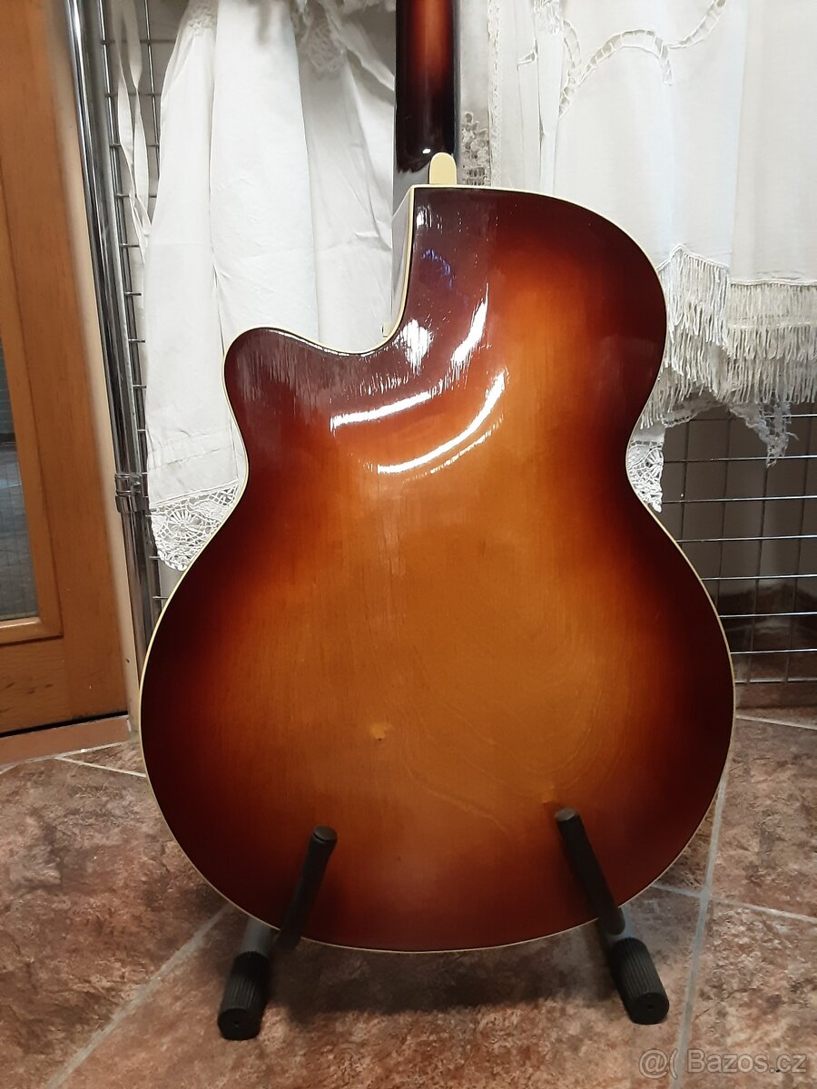 Jazzová kytara Framus - 9