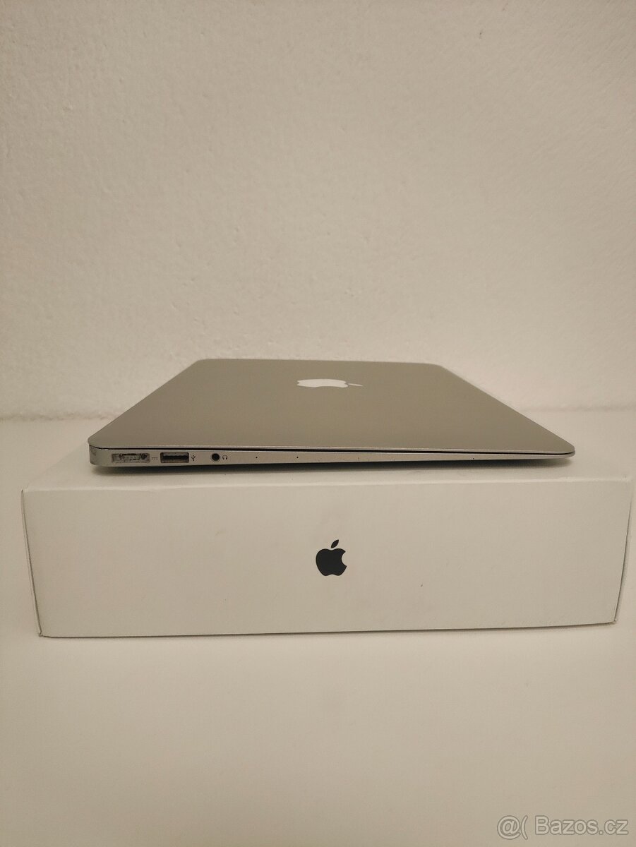 MacBook Air 2015 | i7 • 8GB • 256GB - 9