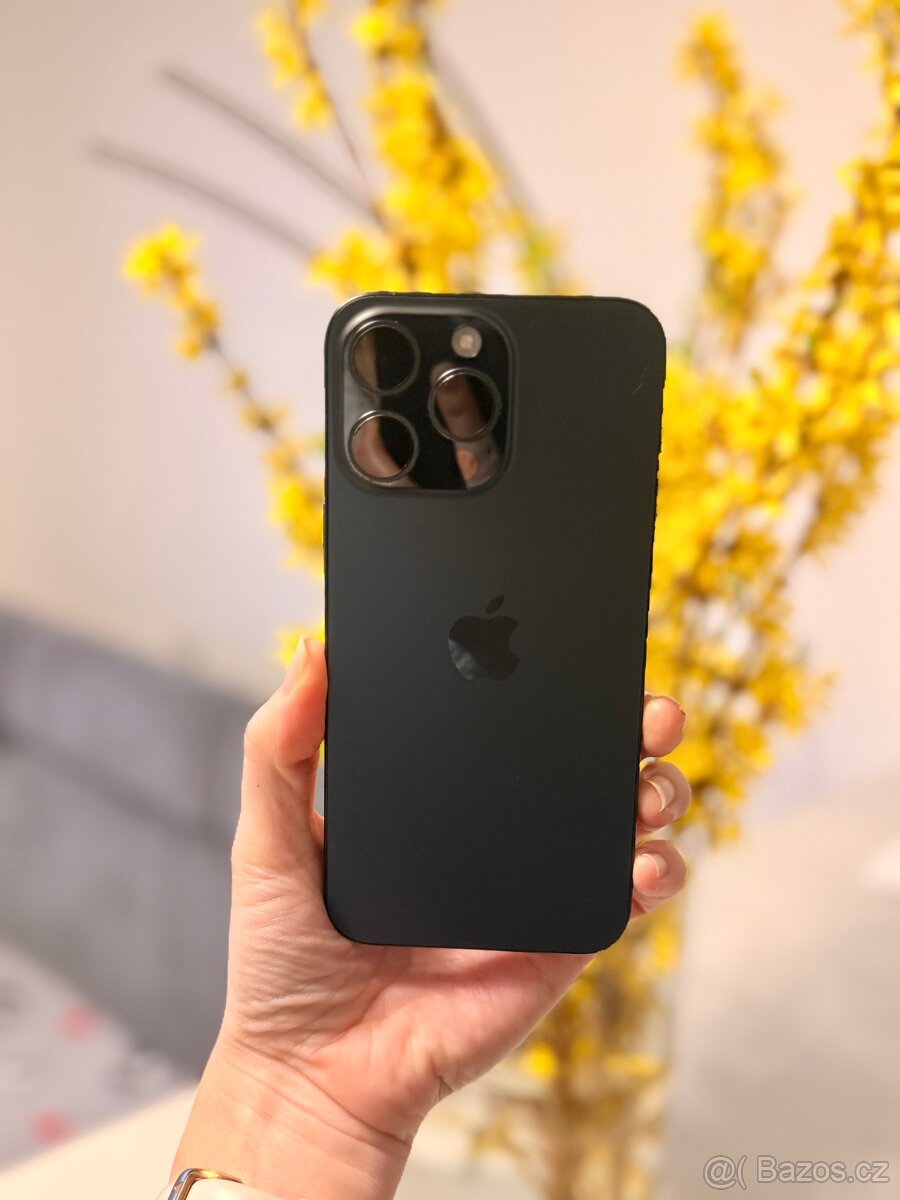 IPhone 15 pro Max - 512GB - 9