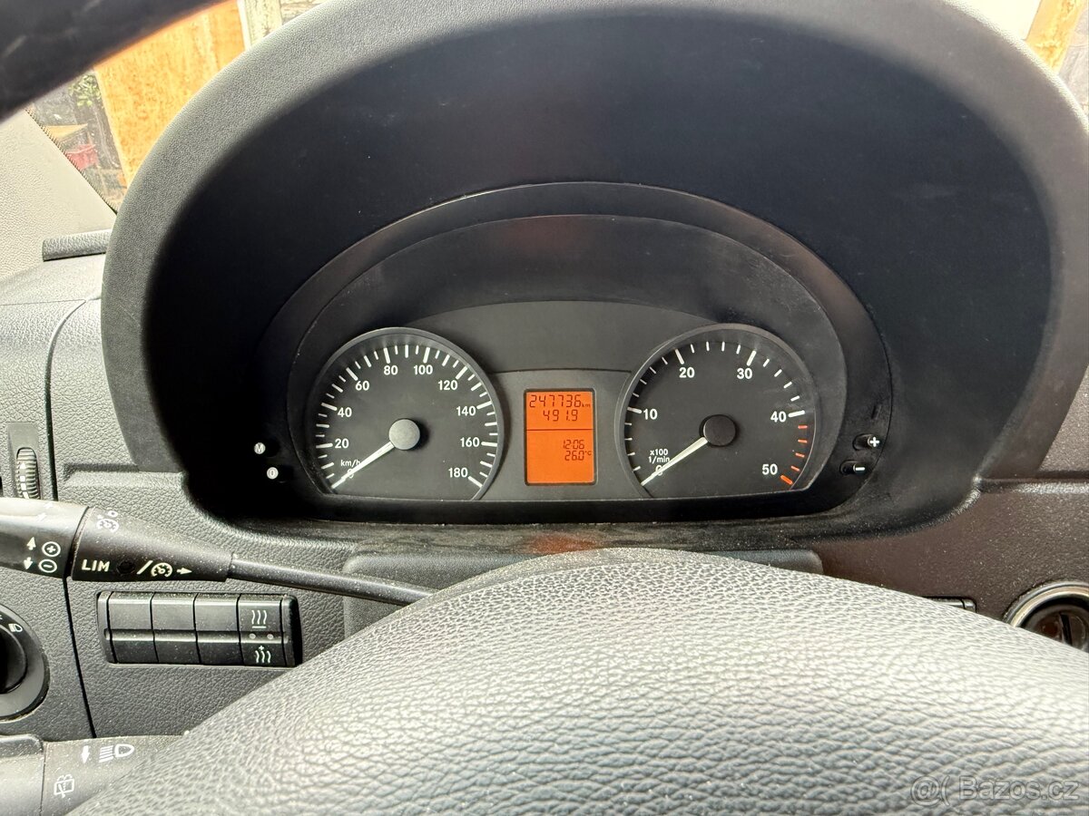 Mercedes Benz Sprinter - 9