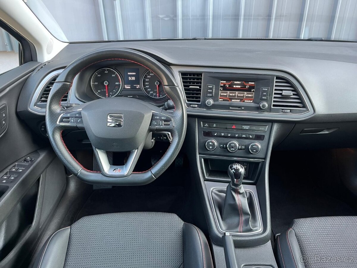 Seat Leon FR Hatchback 2.0 TDI Navigace LED 1.majitel - 9