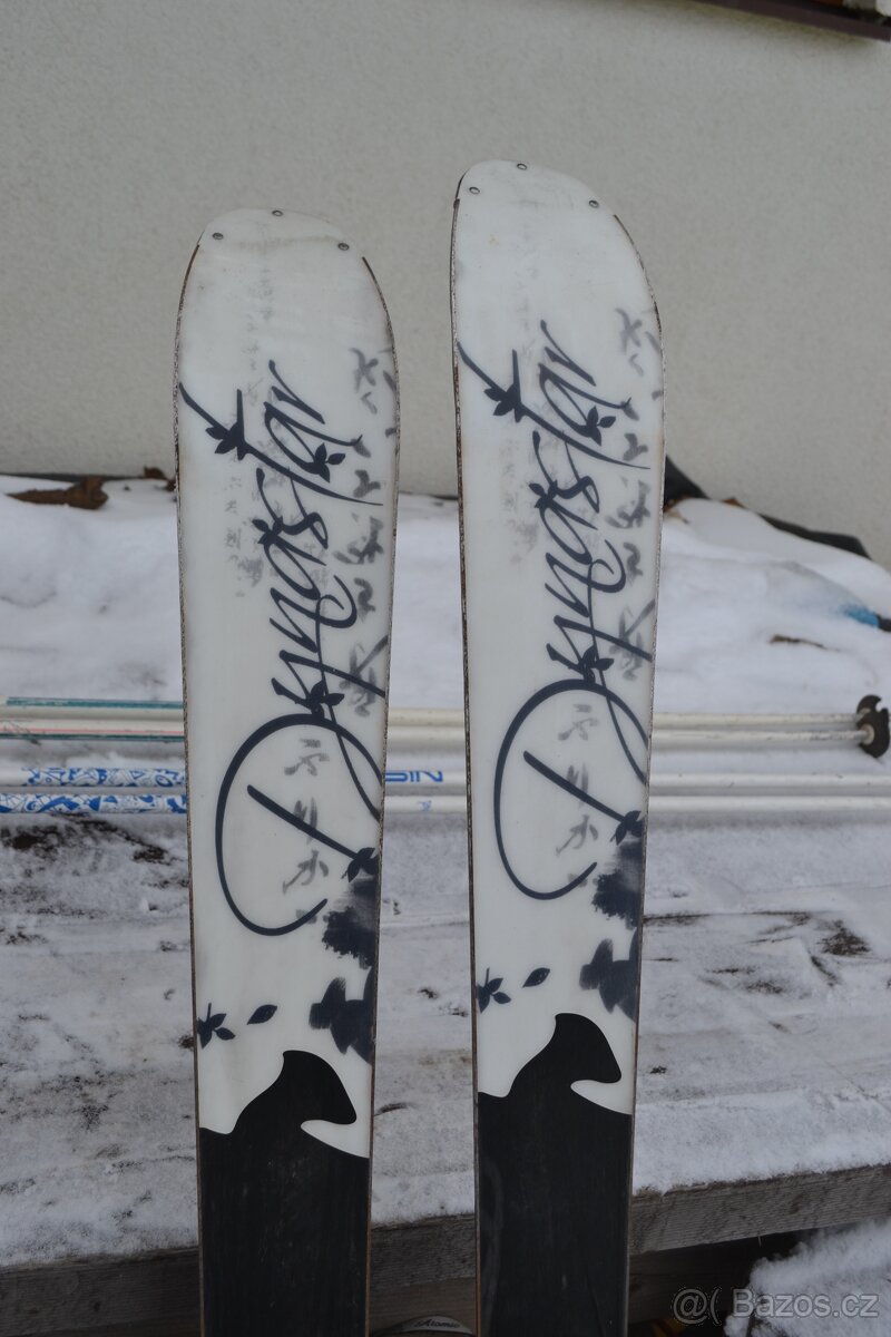 lady lyže Dynastar 165 cm bílé váz.Dynas Atomic 25,5 EU 40 - 9