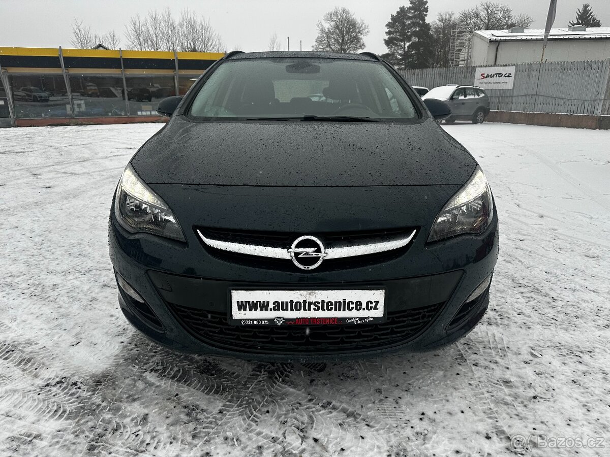 OPEL ASTRA 1,6CDTi 100kW Sports Tourer - MÁLO KM - - 9