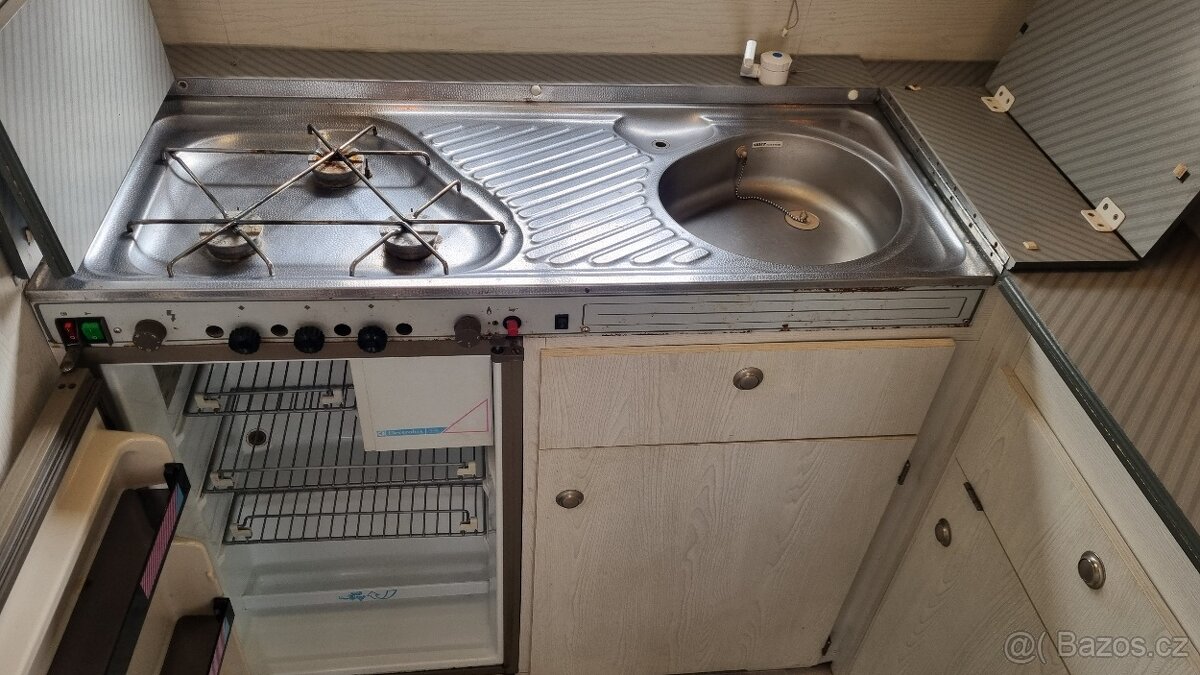 CHATEAU CHIARA 400-STAN-SOLAR+BATERIE-657 kg - 9